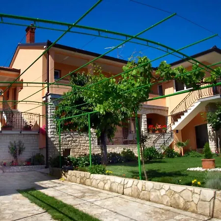 With Parking Space - 14153 Apartman