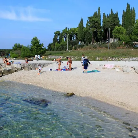 Apartment With A Parking Space - 14153 Rovinj
