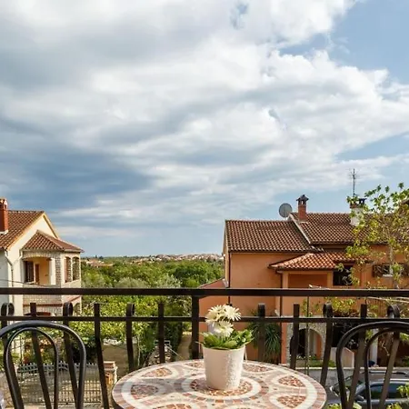 With Parking Space - 14153 Apartman Rovinj