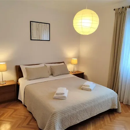 Апартаменты With Parking Space - 14153