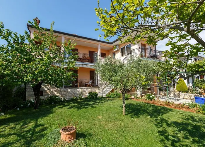 With Parking Space - 14153 * Rovinj