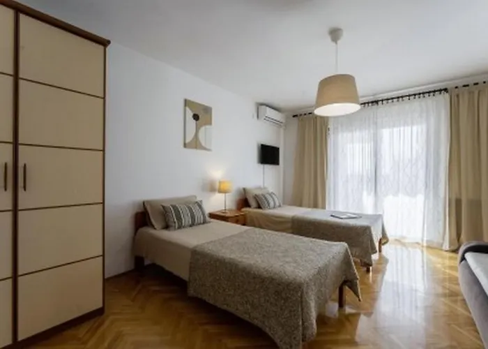 Apartamento With Parking Space - 14153 Rovinj